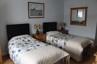 Отели типа «постель и завтрак» Kilcatten Lodge Kilbrittain Просторный двухместный номер с 2 отдельными кроватями-1